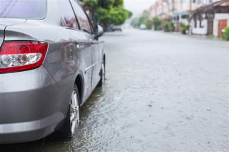 Serviços automotivos no período de chuvas